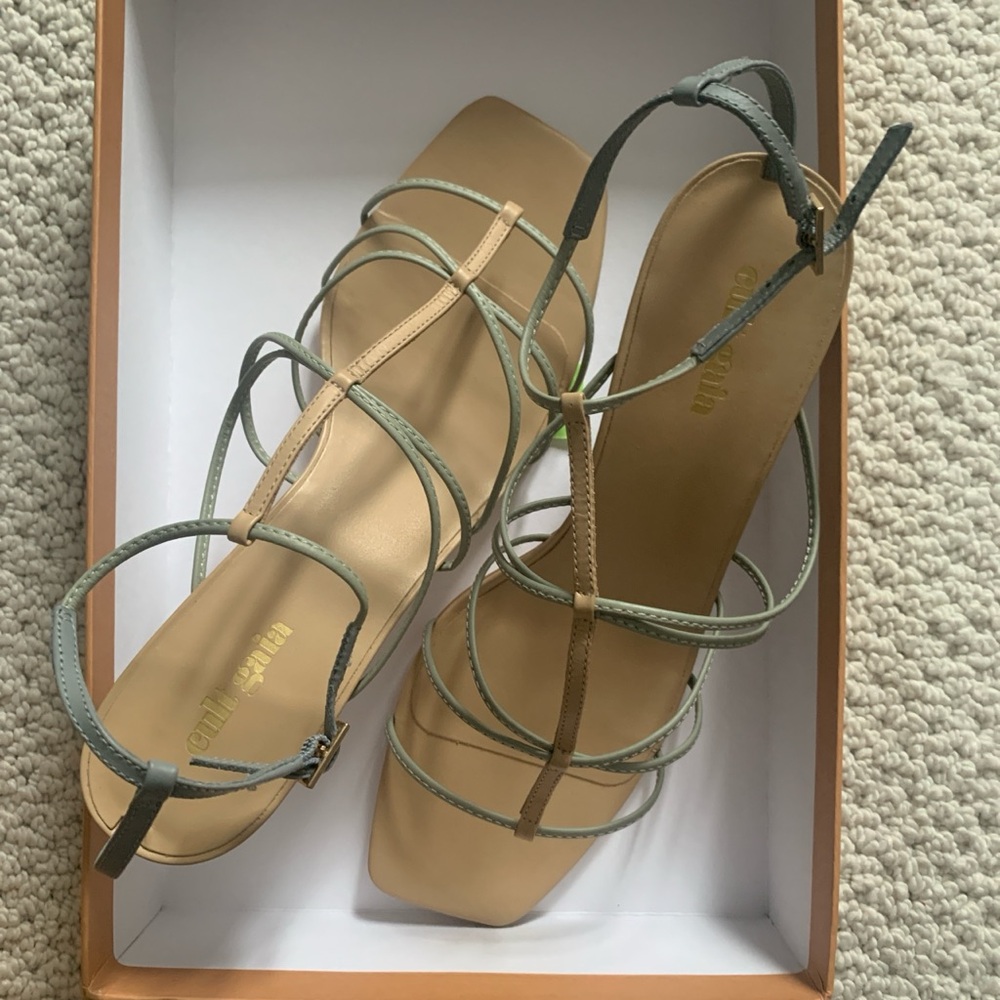 Cult Gaia Nancy 37.5